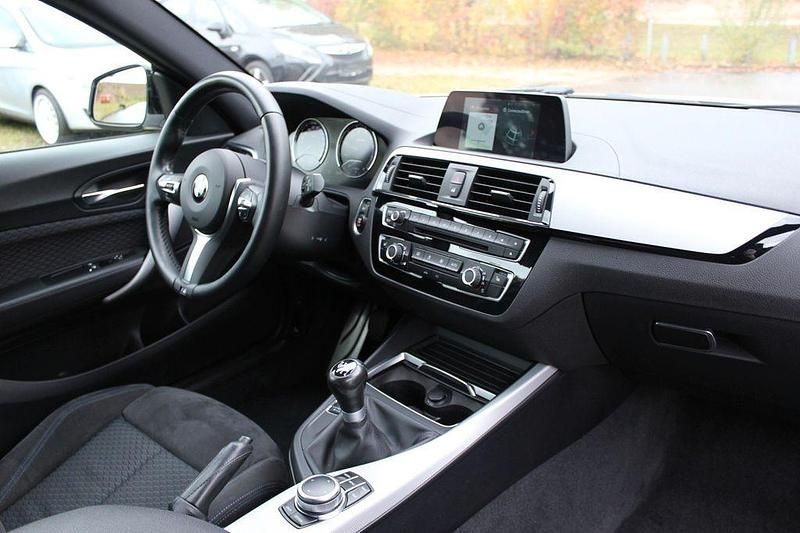 Gebraucht BMW 118 Performance 136 PS (100 kW) 2017 Weiß Kleinwagen
