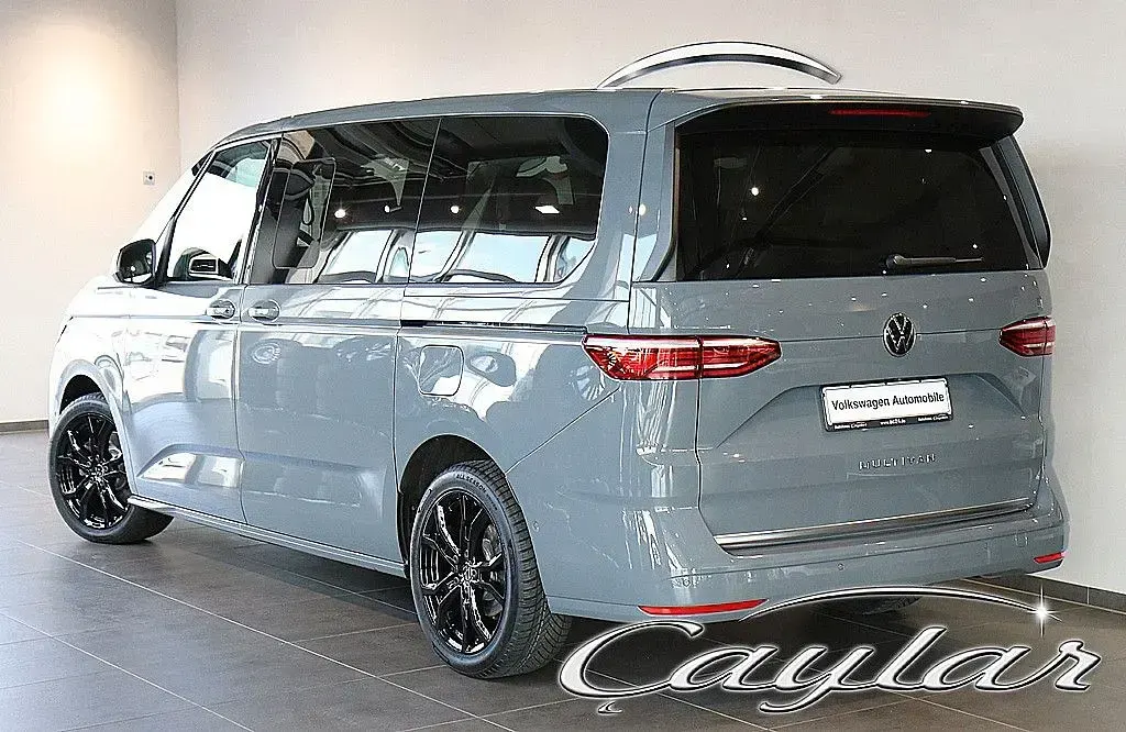 Usata VW T7 Style 150 CV (110 kW) 2025 Grigio Furgone