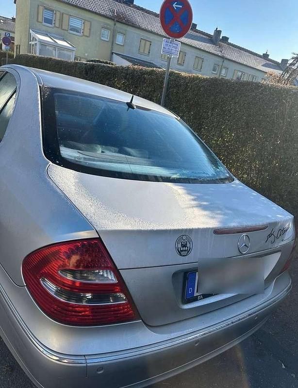 Gebraucht Mercedes E320 Avantgarde 224 PS (164 kW) 2004 Limousine