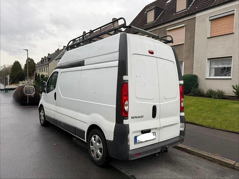 Gebraucht Renault Trafic 90 PS (66 kW) 2013 Weiß Van / Kleinbus