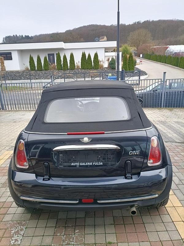 Second-hand Mini Cooper Cabriolet 90 CP (66 kW) 2008 Negru Cabrio