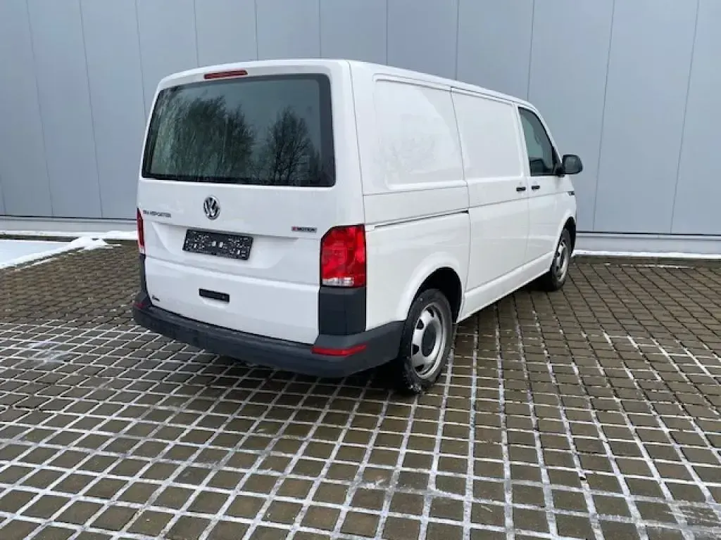 Gebraucht VW T6.1 150 PS (110 kW) 2020 Candy weiß Van