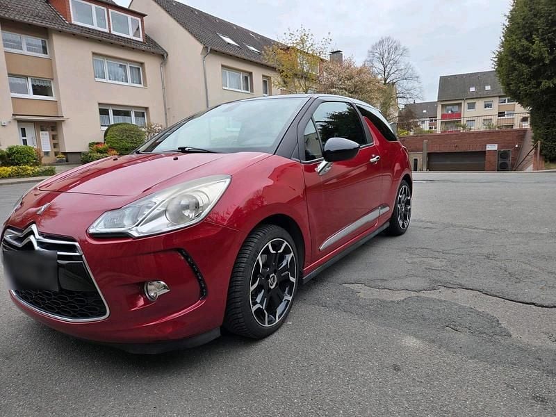 Gebraucht Citroën DS3 156 PS (114 kW) 2012 Rot Limousine