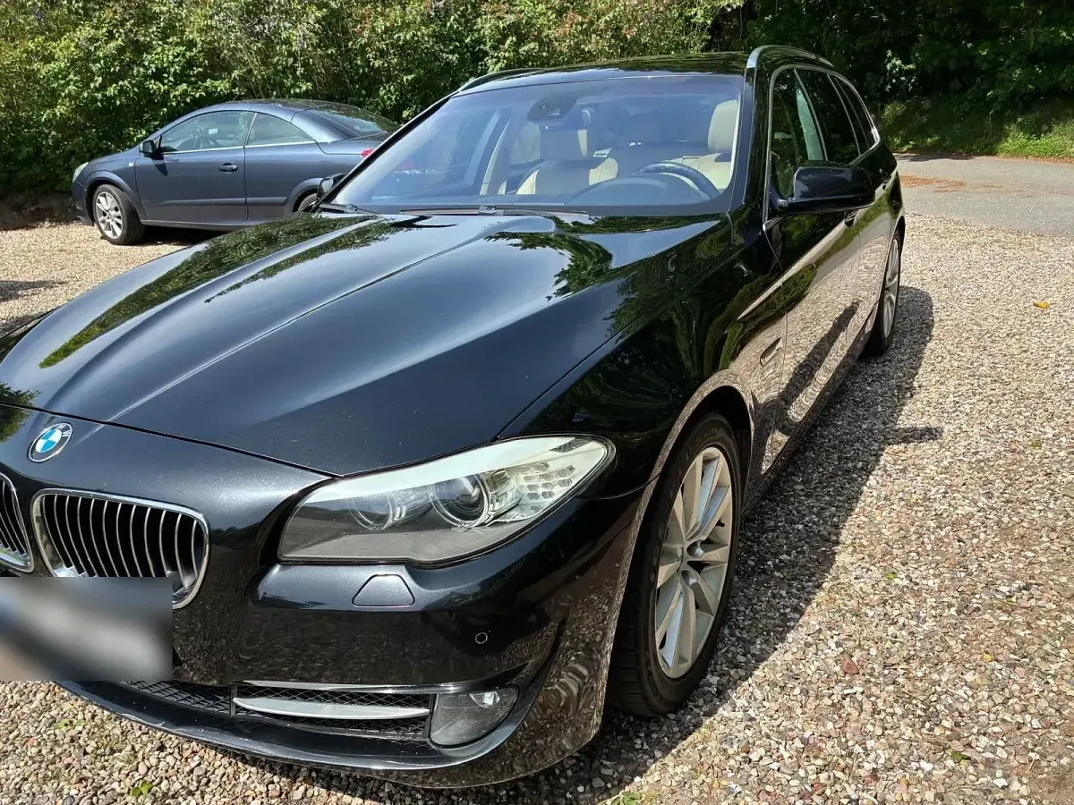 Gebraucht BMW 520 190 PS (139 kW) 2014 Schwarz Kombi