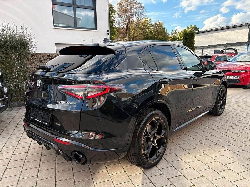 Gebraucht Alfa Romeo Stelvio 280 PS (205 kW) 2025 Schwarz SUV