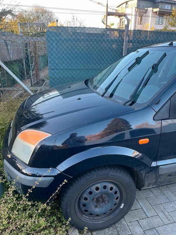 Gebraucht Ford Fusion 96 PS (70 kW) 2006 Blau Kleinwagen