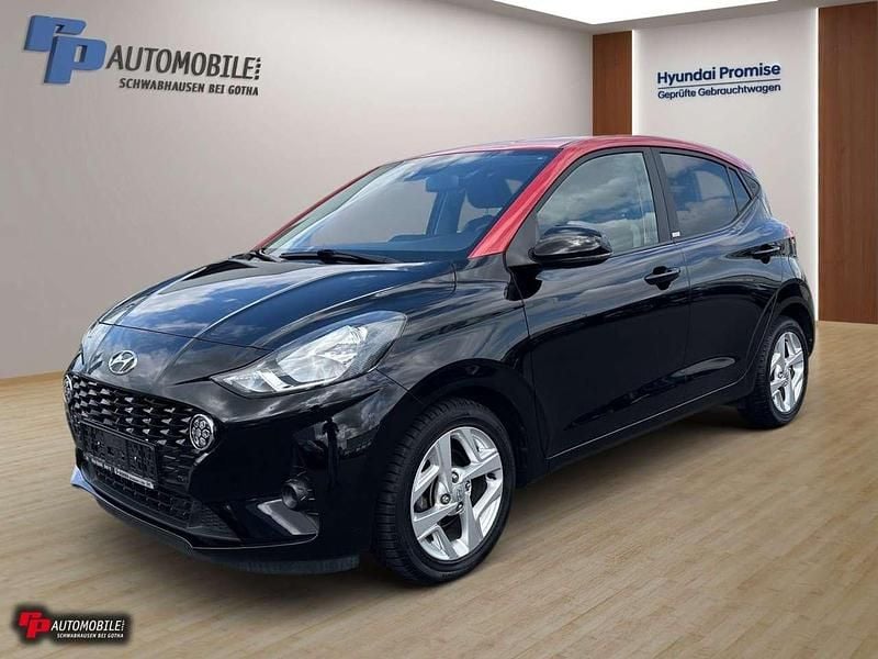 Schwarz Gebraucht 2020 Hyundai i10 Intro Edition Kleinwagen | 14.490 € (Fairer Preis) - Bild 1/4