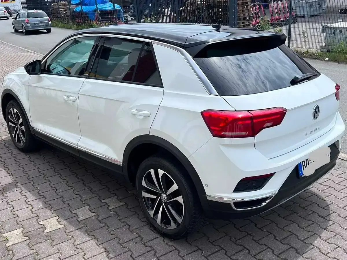 Gebraucht VW T-Roc IQ Drive 150 PS (110 kW) 2019 Weiß SUV