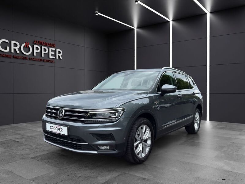 Platinum grey metallic Gebraucht 2018 VW Tiguan Allspace Highline SUV | 29.990 € (Etwas zu teuer) - Bild 1/4