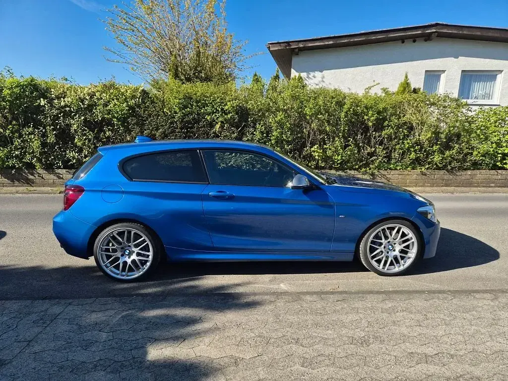 Gebraucht BMW M135 Performance 320 PS (235 kW) 2014 Blau Kleinwagen
