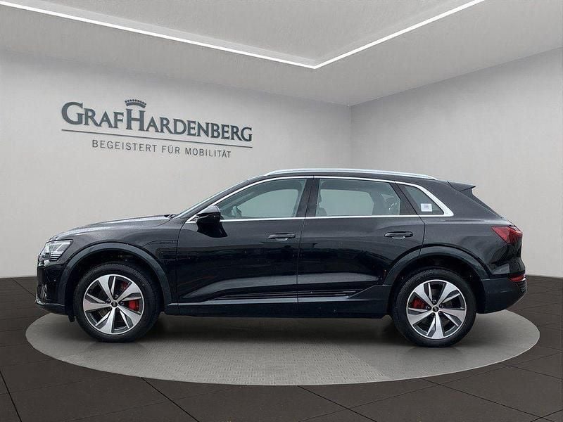 Gebraucht Audi Q8 e-tron Advanced 250 kW (340 PS) 2023 Schwarz SUV