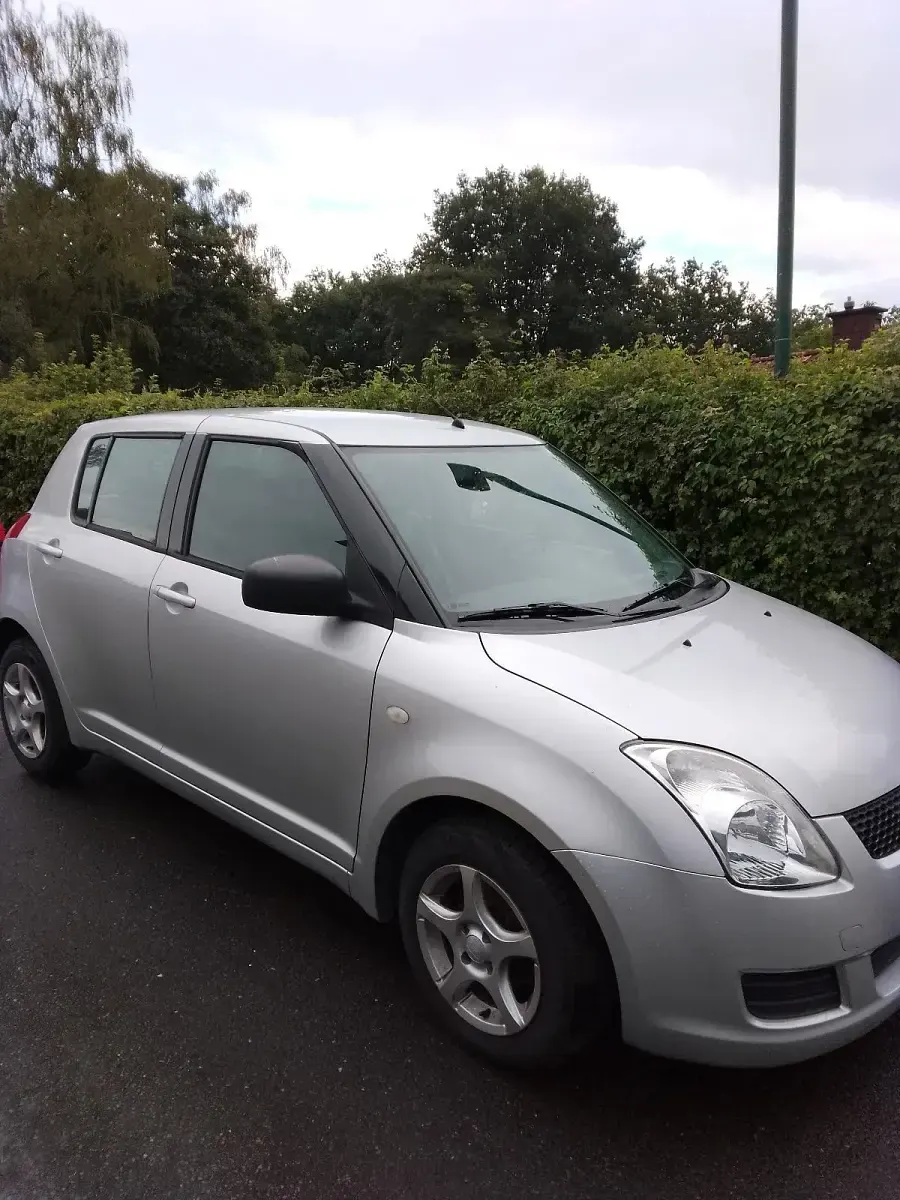 Gebraucht Suzuki Swift 91 PS (66 kW) 2009 Silber Kleinwagen