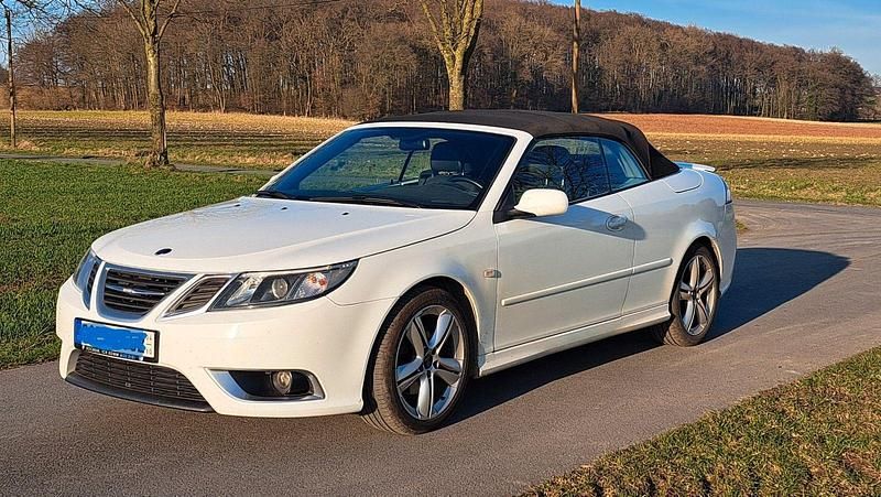 Weiß Gebraucht 2009 Saab 9-3 Cabriolet Aero Cabrio | 8.900 € (Guter Preis) - Bild 1/4