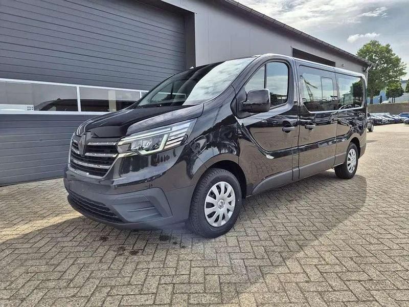 Neu Renault Trafic Evolution 150 PS (110 kW) 2025 Tenebroschwarz Van / Kleinbus
