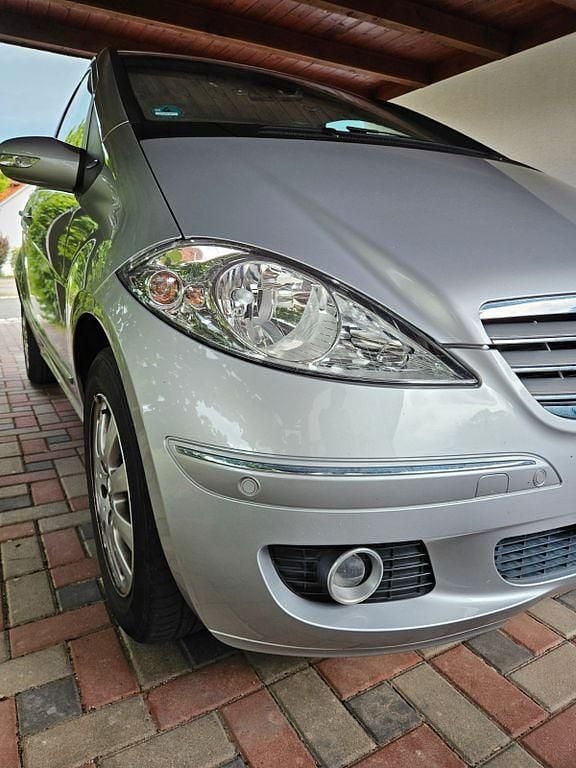 Grau Gebraucht 2006 Mercedes A180 Elegance Limousine | 3.500 € (Fairer Preis) - Bild 1/4