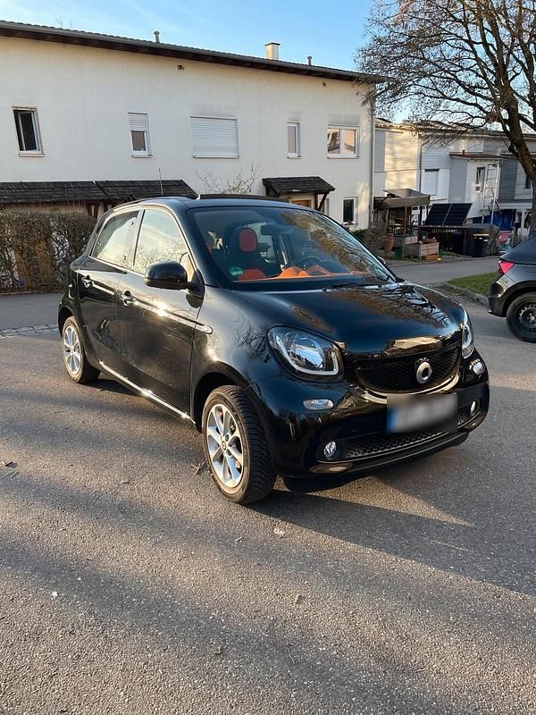 Gebraucht Smart ForFour 75 PS (55 kW) 2015 Schwarz Kleinwagen