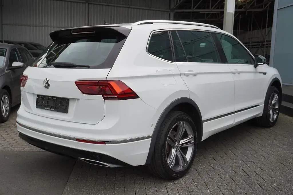 Gebraucht VW Tiguan Allspace R-line 150 PS (110 kW) 2019 Weiß SUV
