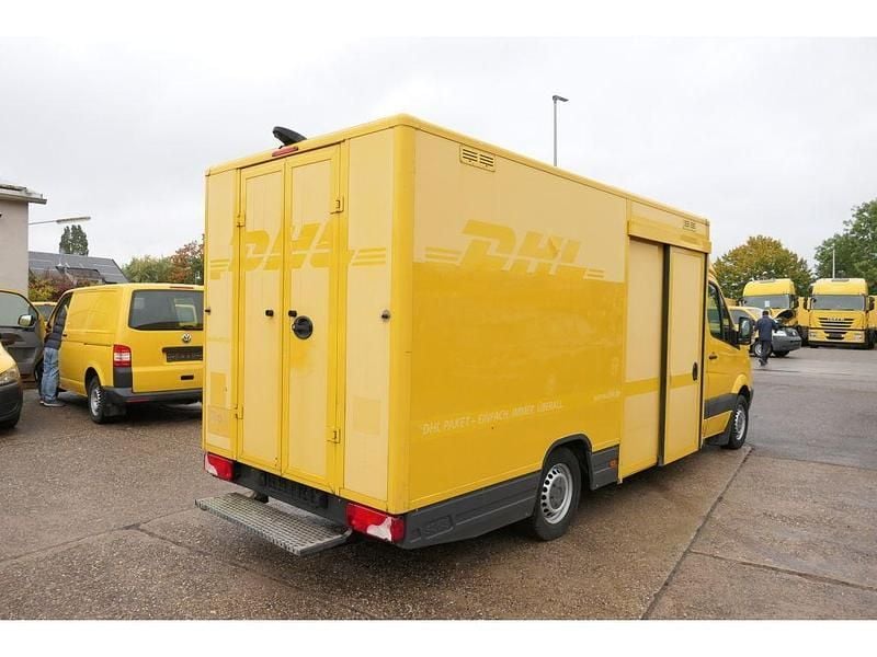 Używany Mercedes Sprinter 95 KM (69 kW) 2011 Żółty Van
