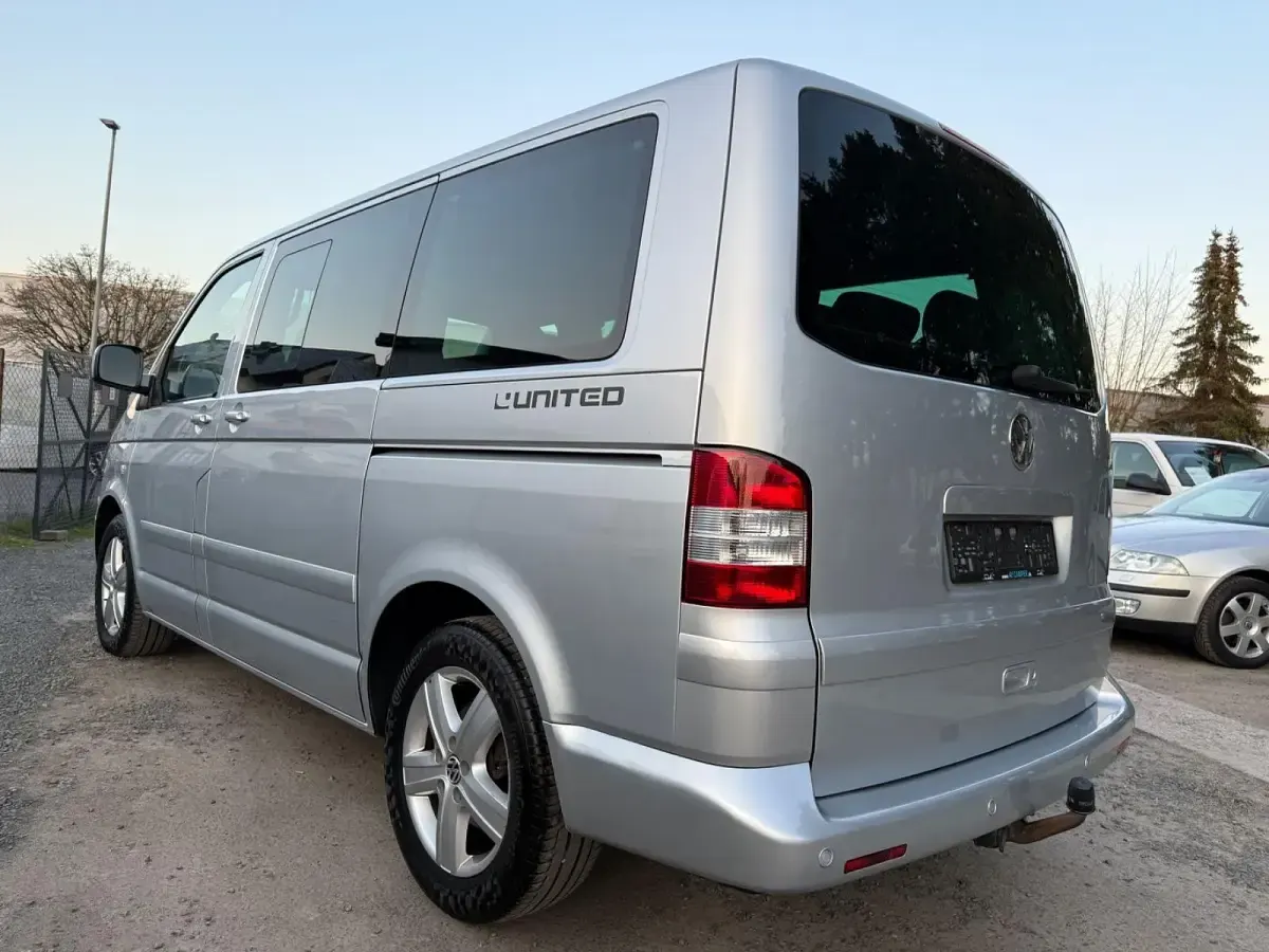 Gebraucht VW Multivan United 131 PS (96 kW) 2008 Silber Van / Kleinbus