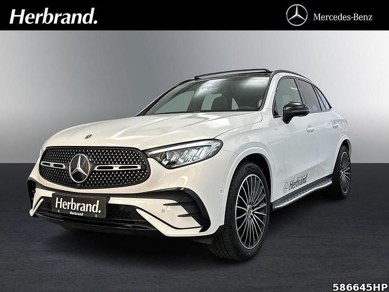 Unilack polarweiß Gebraucht 2025 Mercedes GLC200 AMG SUV | 57.290 € (Etwas zu teuer) - Bild 1/4