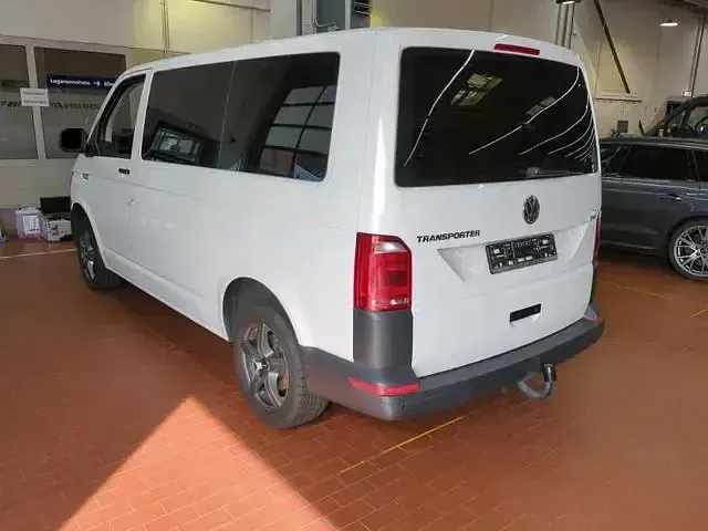 Używany VW Transporter 102 KM (75 kW) 2017 Biały Van