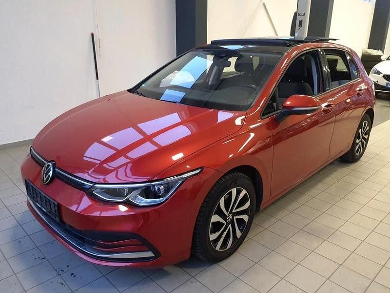 Gebraucht VW Golf VIII Active 220 PS (161 kW) 2022 Rot Limousine