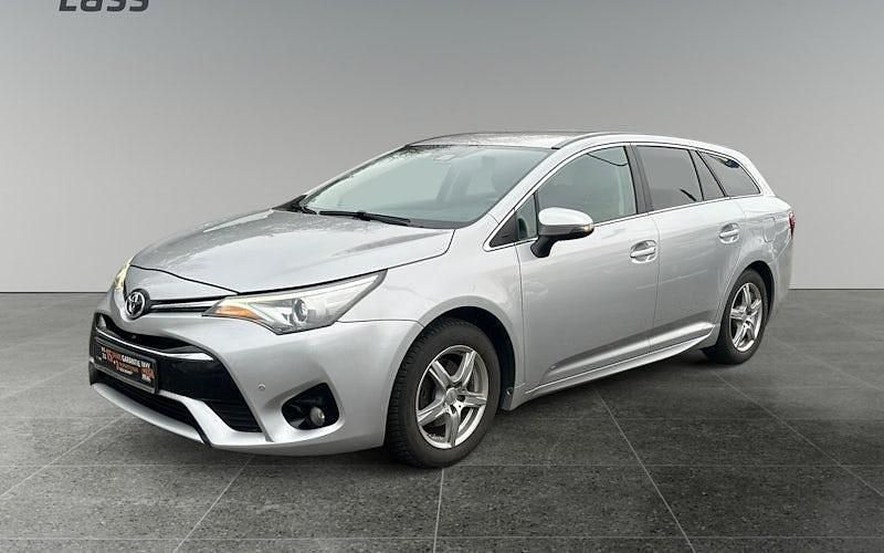 Gebraucht Toyota Avensis Business Edition 147 PS (108 kW) 2016 Silber Kombi