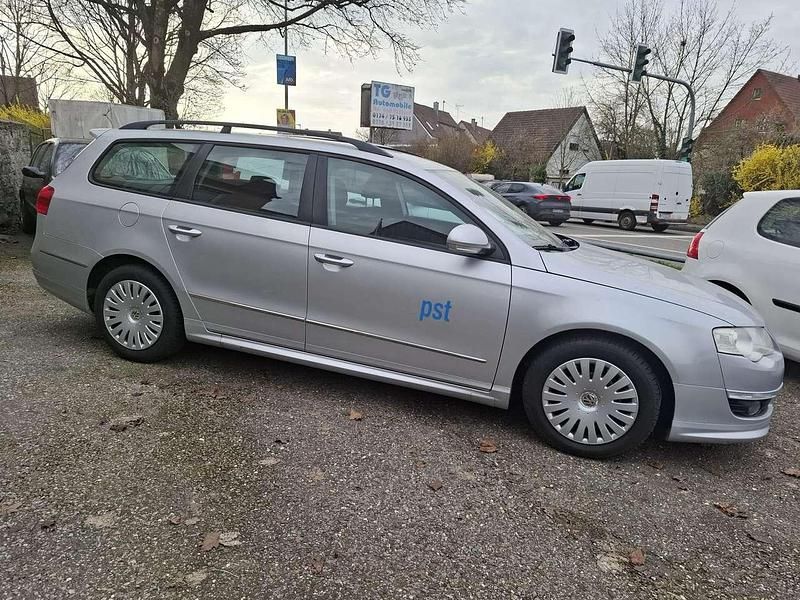 Gebraucht VW Passat Trendline 105 PS (77 kW) 2010 Reflexsilber metallic Kombi