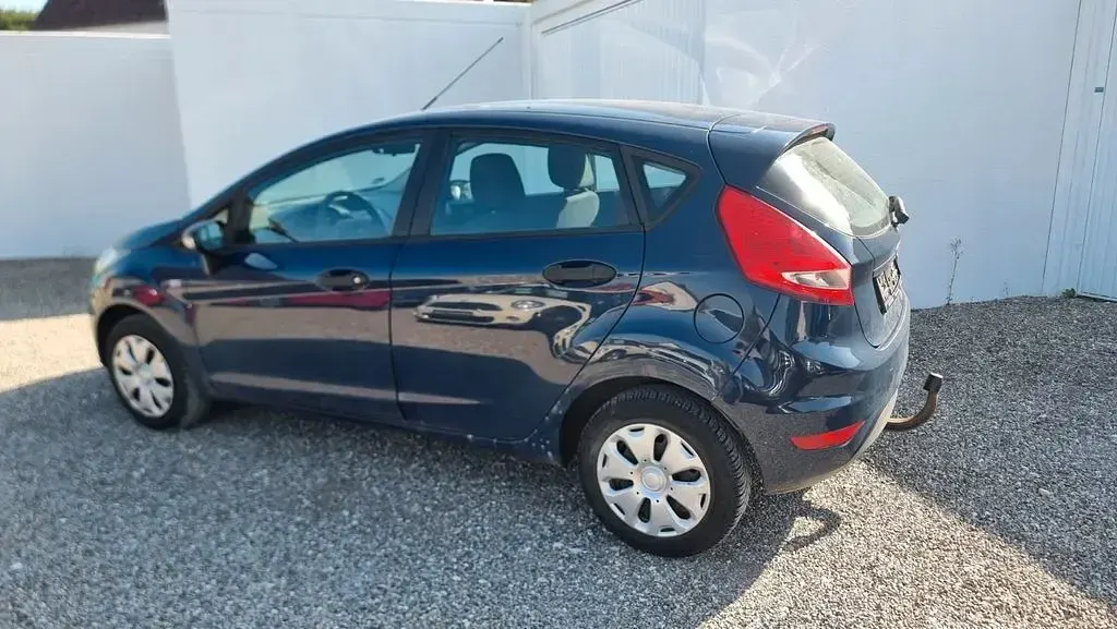 Gebraucht Ford Fiesta Ambiente 82 PS (60 kW) 2009 Blau Limousine