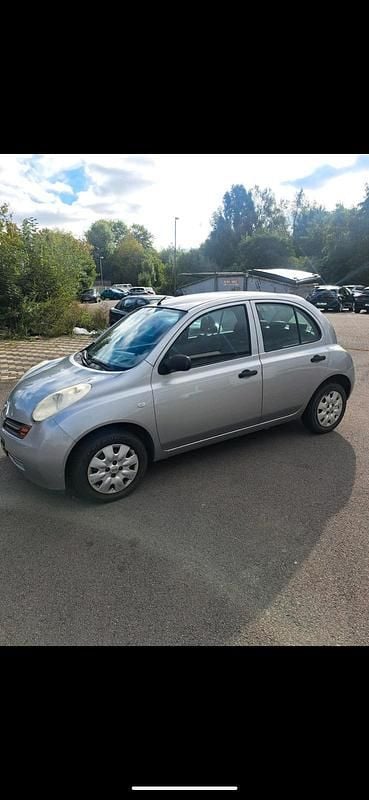 Silber Gebraucht 2004 Nissan Micra Kleinwagen | 999 € (Guter Preis) - Bild 1/4