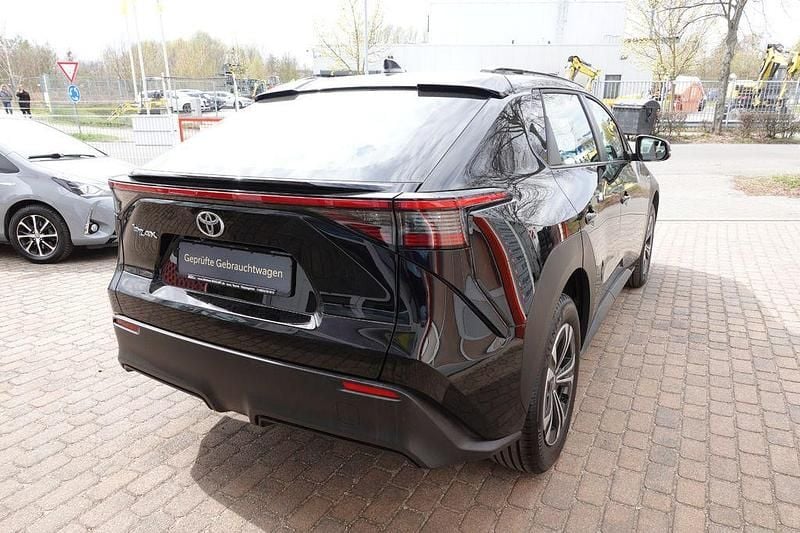 Gebraucht Toyota bZ4X Comfort 150 kW (204 PS) 2025 Schwarz SUV