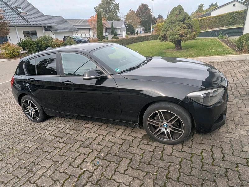 Schwarz Gebraucht 2013 BMW 116 Kleinwagen | 5.800 € (Fairer Preis) - Bild 1/4
