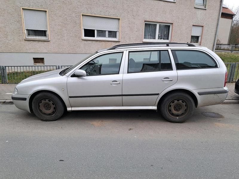 Gebraucht Skoda Octavia 116 PS (85 kW) 2003 Silber Kombi