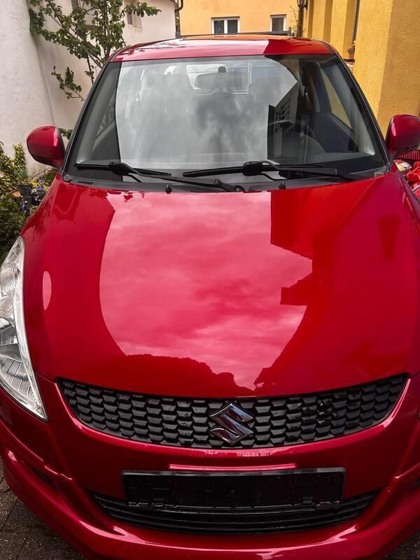 Rot Gebraucht 2013 Suzuki Swift Limousine | 4.400 € (Fairer Preis) - Bild 1/4