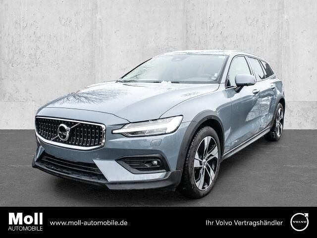 Gebraucht Volvo V60 CC Plus 250 PS (183 kW) 2024 Grau Kombi