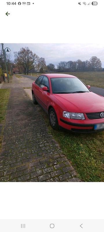 Gebraucht VW Passat 125 PS (91 kW) 1997 Rot Limousine
