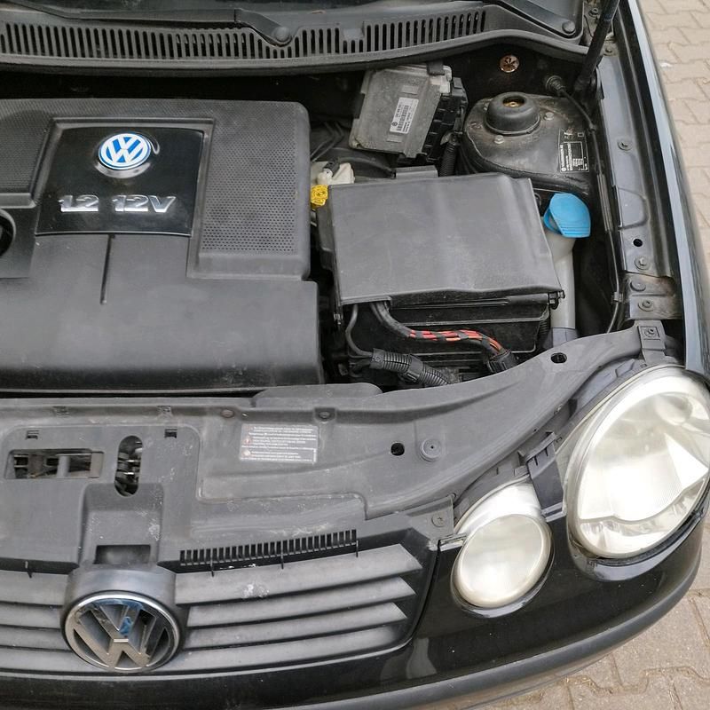 Second-hand VW Polo 2003 Negru Hatchback