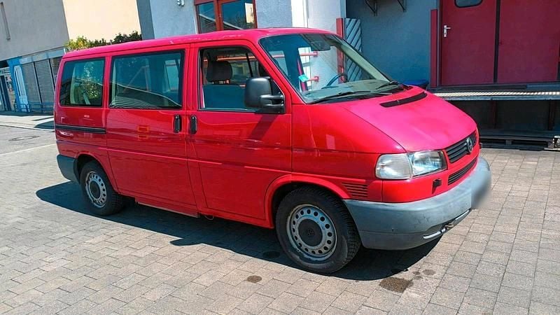 Second-hand VW T4 151 CP (111 kW) 1998 Roșu Van