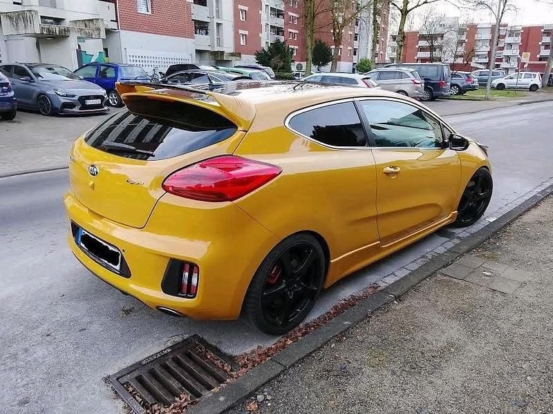 Gelb Gebraucht 2016 Kia Ceed GT GT Coupé | 12.000 € (Fairer Preis) - Bild 1/4