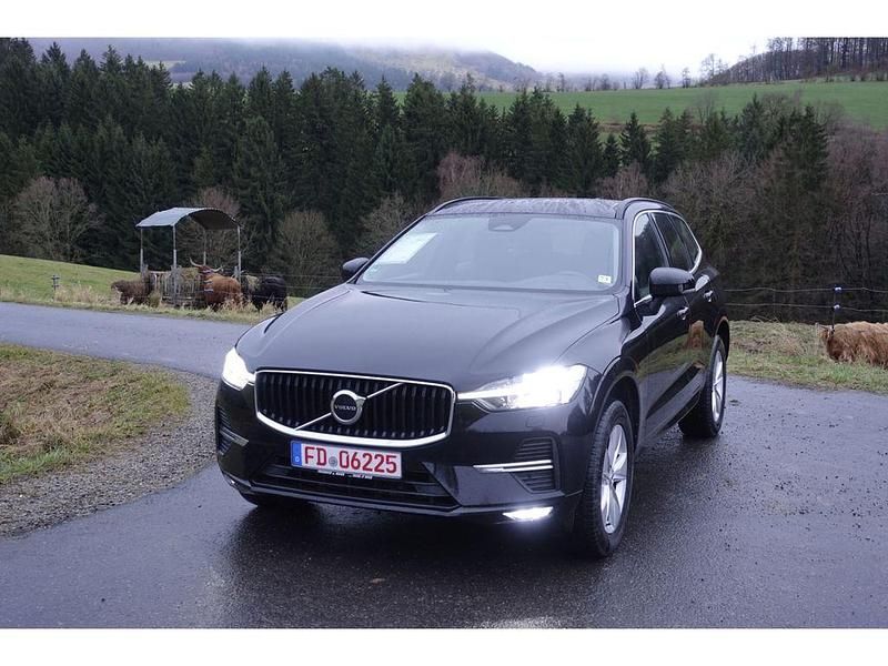 Gebraucht Volvo XC60 Core 197 PS (144 kW) 2022 Schwarz SUV