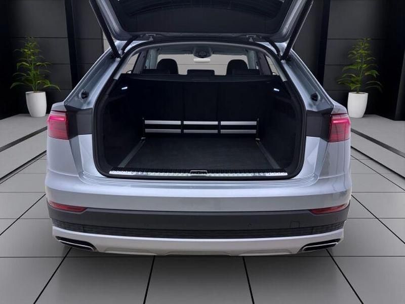 Gebraucht Audi Q8 Ambiente 231 PS (169 kW) 2025 Satellitsilber metallic SUV