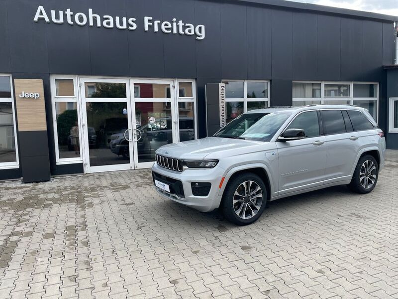 Silber Gebraucht 2023 Jeep Grand Cherokee Overland SUV | 67.500 € (Guter Preis) - Bild 1/4