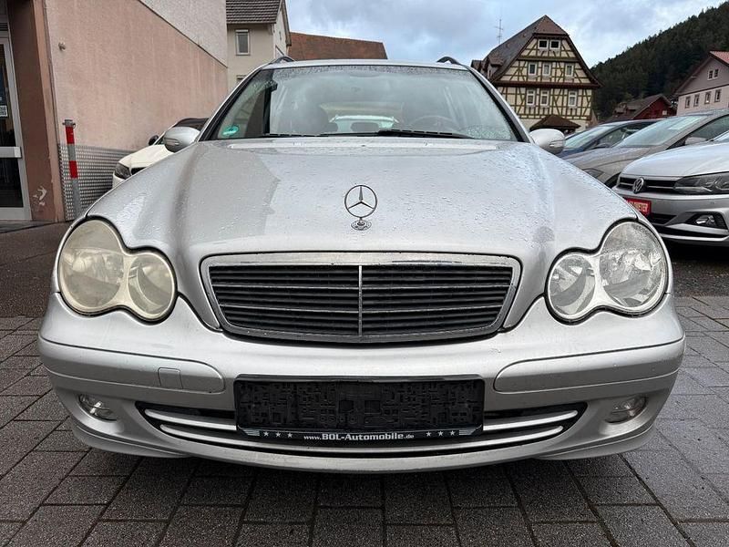 Gebraucht Mercedes C220 150 PS (110 kW) 2004 Silber Kombi
