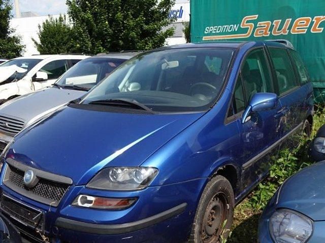 Gebraucht Fiat Ulysse 109 PS (80 kW) 2003 Unbekannt Van / Kleinbus