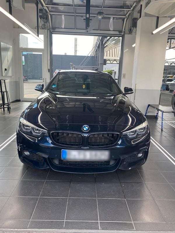Schwarz Gebraucht 2018 BMW 430 M Sport Coupé | 21.999 € (Fairer Preis) - Bild 1/4