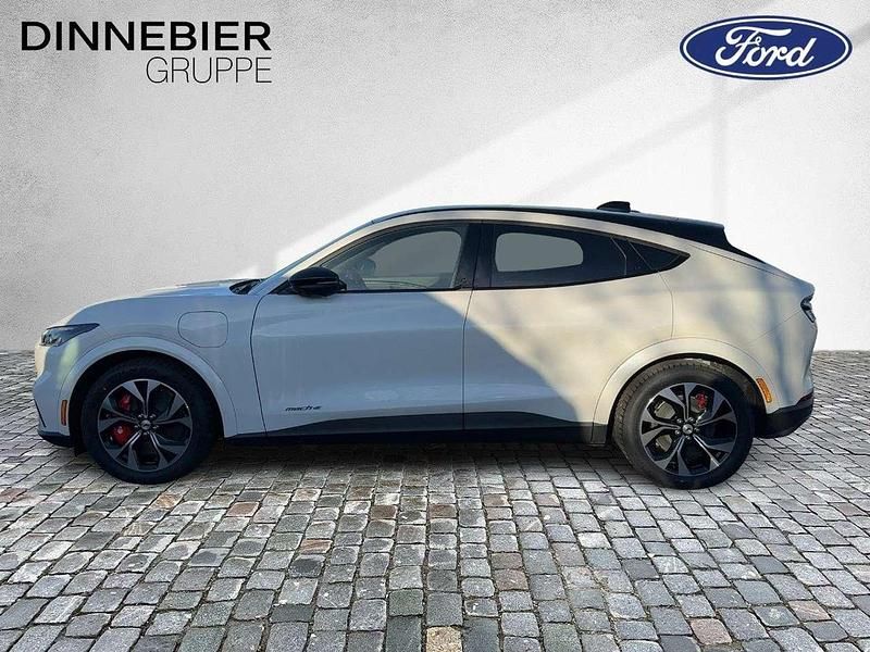 Second-hand Ford Mustang Mach-E Premium 216 kW (294 CP) 2025 Alb SUV