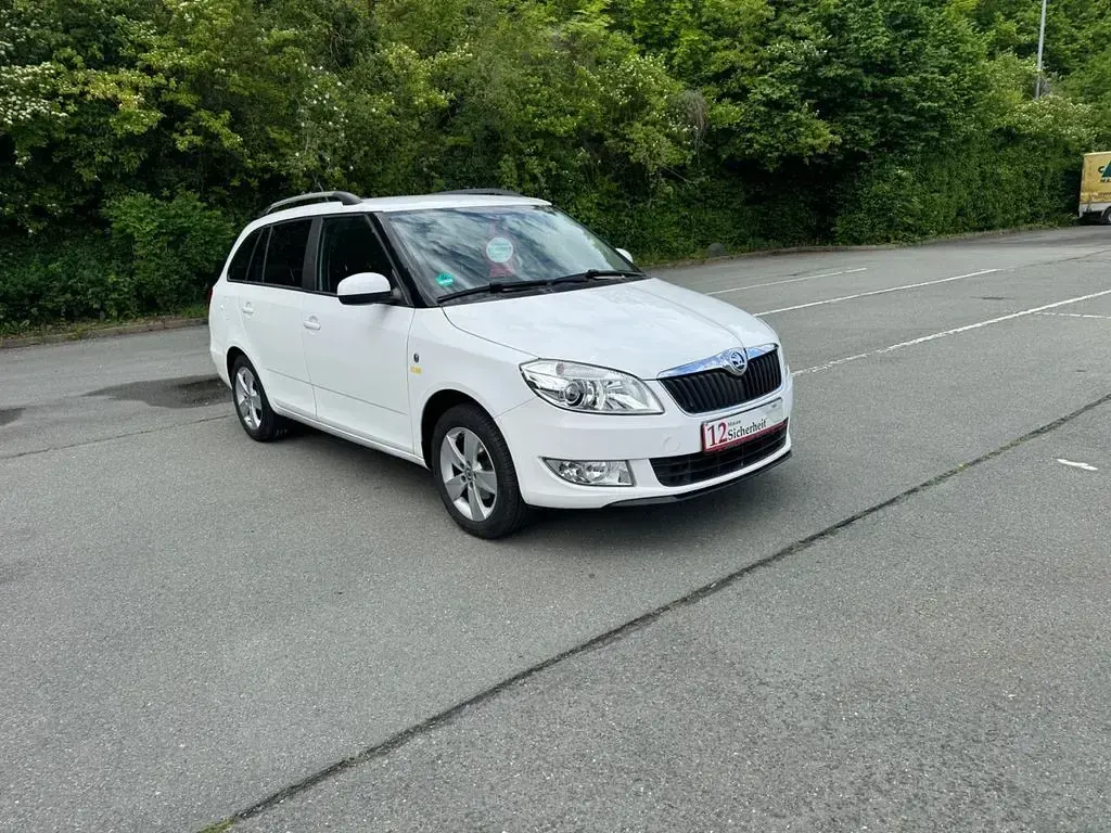 Gebraucht Skoda Fabia Fresh 86 PS (63 kW) 2013 Weiß Kombi