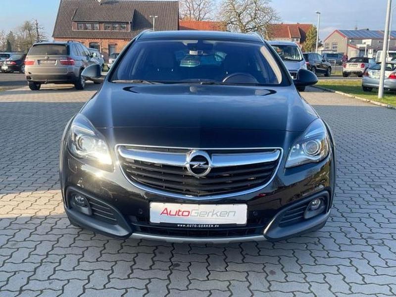 Gebraucht Opel Insignia 250 PS (183 kW) 2017 Onyx schwarz (metallic) Kombi