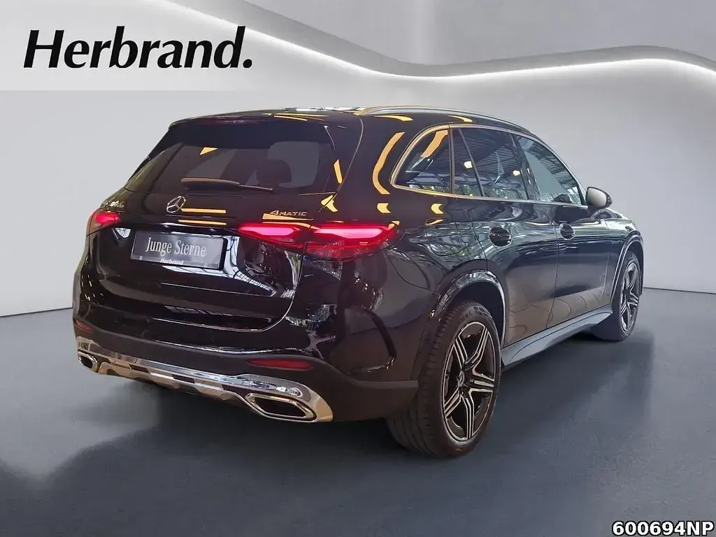 Gebraucht Mercedes GLC300de AMG 333 PS (244 kW) 2025 Schwarz SUV