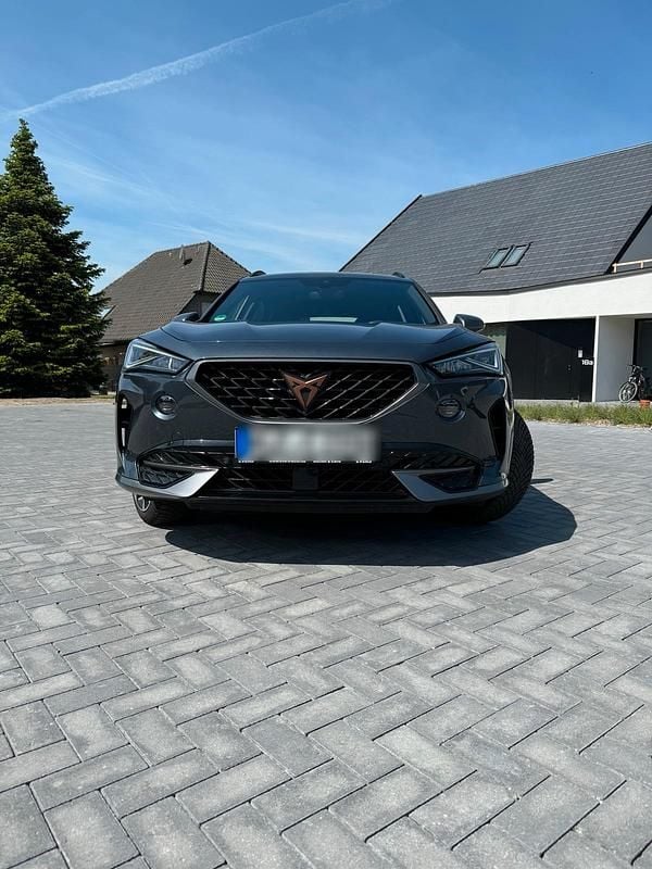 Blau Gebraucht 2022 Cupra Formentor SUV | 22.300 € (Etwas zu teuer) - Bild 1/4